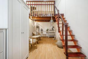 Brody Central Apartment