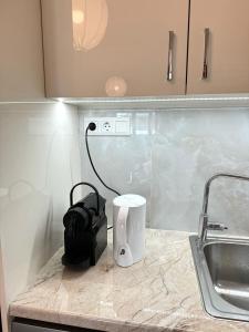 UPSCALE 2-BDR apartment in palio faliro