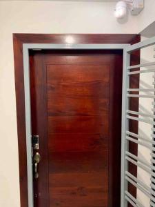 Harmony II , 5 Min to Airport, Pool View Balcony