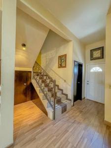 Casa Vacacional con Vistas Espectaculares, Refúgiate en la Serenidad del Mar