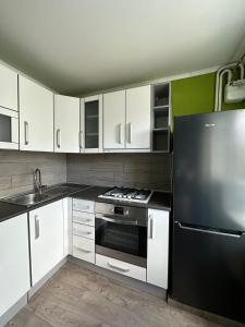 Центр вул Лесі Українки 19