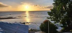 Spacious Dauin Beach House with Island Views! - 锡基霍尔