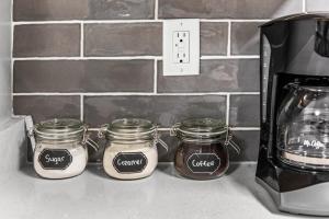 Cozy Getaway Near City Center