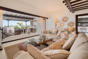 Lanzahost Luxury Finca Paraiso