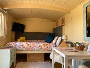 The Hut at Bay Tree Farm, Nympsfield