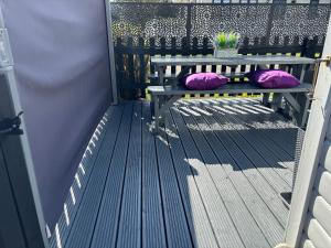 Award Winning Lodge Shorefields- Milford on Sea note NO HOT TUB AT LODGE