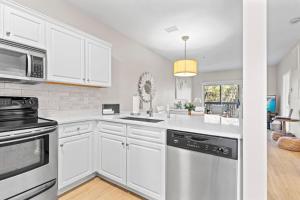 Condo with Pool and Beach and Lake Access with 4 Beds on 30A