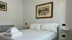 Contemporary Comfort Stylish Modern Apartment