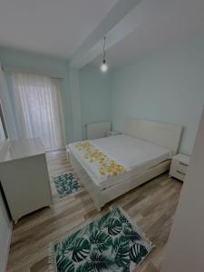 M Apartment 2 with Balcony