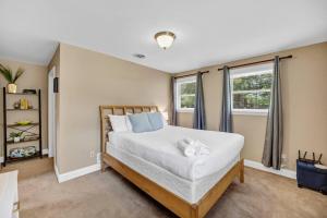 Hamilton Home Playground 2BR