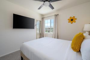 Entertainers Paradise Luxe Pool With Game Room