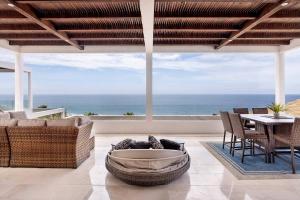 Modern Boutique Condo, Ocean Views, Great Location - 4-star hotels in El Pescadero