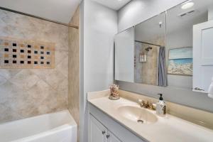Beach Front Bliss - Entire Condo - Crystal Pier