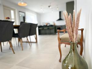 Villa Gaudeo with pool and EV station