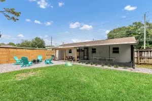 Memorial House - Ping Pong, Grill, Arcade, Beach! - Mary Esther