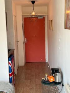 Studio situé à la gare proche Paris orly