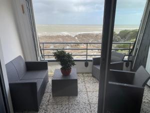 appartement vue mer sur la corniche ST Hilaire de riez résidence Sémaphore