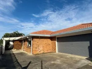 Home sweet home 9km to Auckland airport near new - 曼努考市