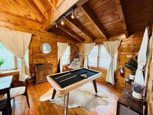 Back to Creek, Pool Table, Firepit & Grill