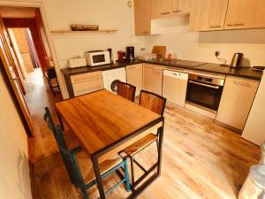 Appartement lumineux proche des pistes, 10 pers., 4 ch., Wi-Fi, animaux admis, parking - FR-1-514-41