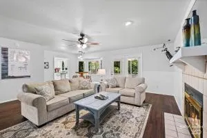 Yarmouth Cottage-Private 2Bed 2Bath Home in Bella Vista - بيلا فيستا