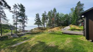 Vänern Lakeside Cliff House