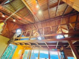 Varsovia, casa de madera biblioteca