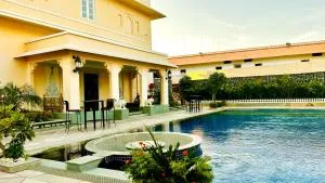 THE TRISHALA VILAS (A LUXURY BOUTIQUE HOTEL & SPA) - Bera