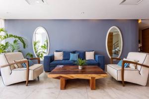 Private Room, Ocean view, 200m from beach, fridge