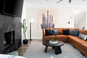 Sportscourt Hot Tub & Pool Game Room Cornhole BBQ