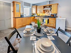 3 Bed in Wilsden 93627
