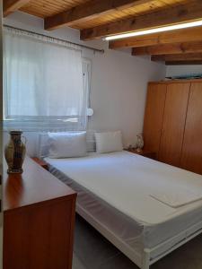 Dimitras Country House in Forest and Sea (2)