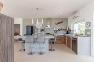 Stunning luxury villa with trullo and sea view