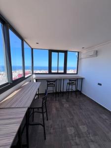 Appartement No 6 vue sur mer au loin