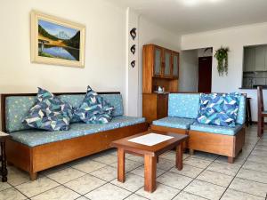 B743 - Apto p 05 pessoas perto da praia em Bombas