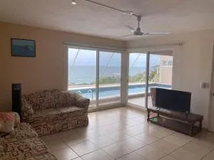 La Casa del Risco - Playa Azul