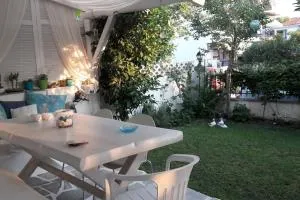 Any Summer garden house - Skála Nikíta