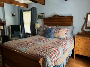 Standard Queen Room room in Folkestone Inn
