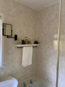 Chalet 64, Lakeside, Glan Gwna Holiday Park