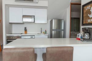 Beautiful 2BR PH, Private rooftop, Sauna, Gym