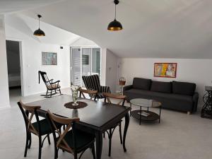 Quince Luxury Apartment