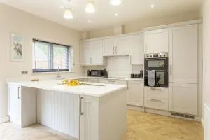 Cosy 5 Bedroom Home, Sleeps 6 - 帕德西