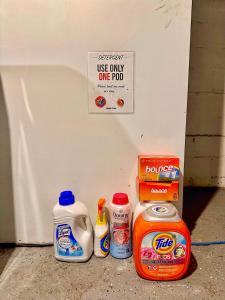 Modern Luxe 3BR 1BA with Bar 9