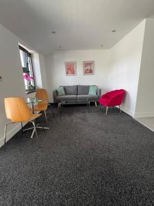 Modern and Stylish Two Bedroom Flat