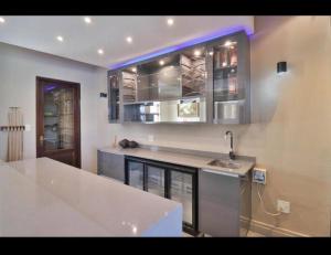 Sandton 6 Bedroom Luxury Home