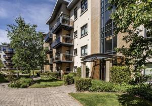 WIshie Homes- Family Apt near Luas