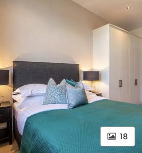 WIshie Homes- Family Apt near Luas