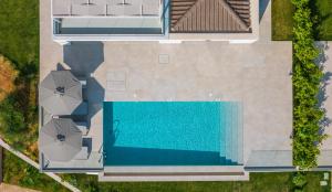Villa Nefeli - Elysian Villas Kefalonia, 200m from Beach, New 2024