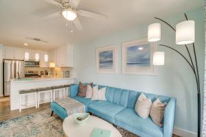 Gulf Shores Condo with Pool Walk to Beaches!