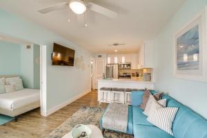 Gulf Shores Condo with Pool Walk to Beaches!